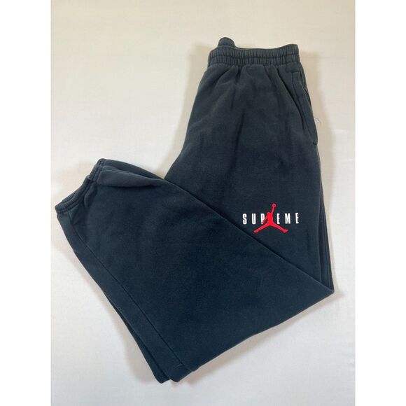 Nike Jordan x Supreme Sweatpants